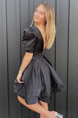 A-Line Black Homecoming Dresses V-neck Short Cocktail Dresses with Puff Sleeves