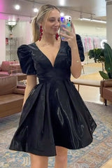 A-Line Black Homecoming Dresses V-neck Short Cocktail Dresses with Puff Sleeves