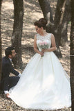 A-Line Empire Crystal Lace Bridal Gown Latest Ruffles Plus Size Wedding Dress