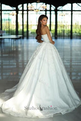A Line Lace V Neck Sleeveless White Wedding Dress Bridal Gown With Appliques