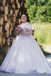 A Line Plus Size Wedding Dress Off the Shoulder Lace Up Bridal Gown