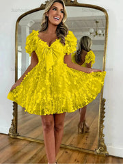 A-Line Puff Sleeves Short Tulle Homecoming Dress With Bowknot