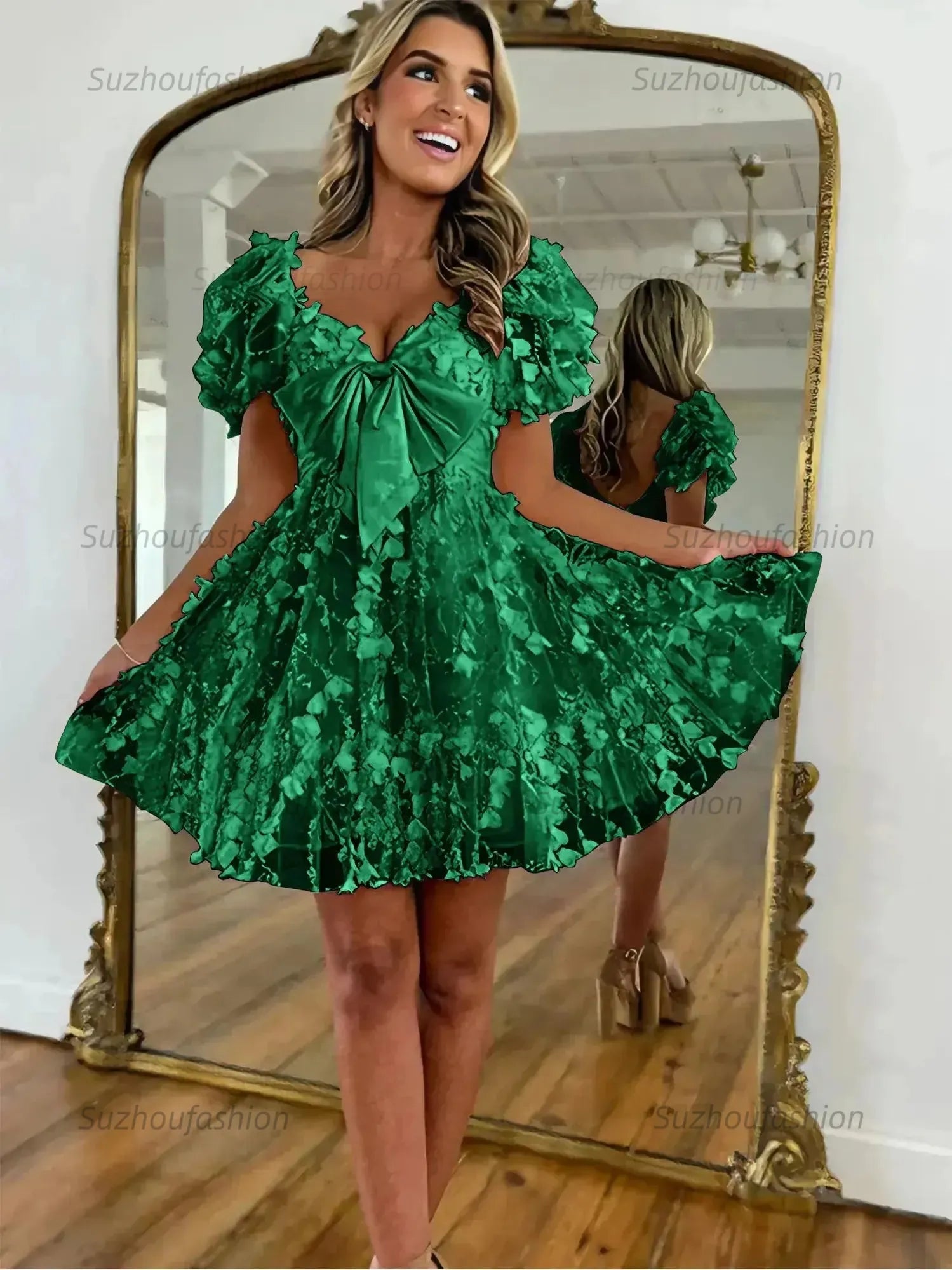 A-Line Puff Sleeves Short Tulle Homecoming Dress With Bowknot