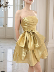 A-Line Strpless Straight Bow Short Homecoming Dress