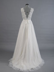 A-line Lace Beach Wedding Dresses Tulle Skirt Sleeveless V-back Summer Bridal Gown