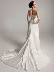 Affordable Sheath Strapless Wedding Dress Satin Sleeveless Bridal Gowns with Court Train