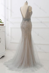 Amazing Tulle Sleeveless V Neck Evening Formal Dress Mermaid With Beading