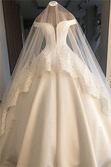 Ball-Gown Off-the-shoulder Excellent Appliques Wedding Dresses