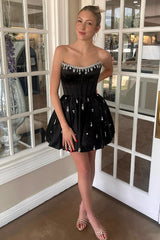 Black Corset Homecoming Dresses Strapless Short Cocktail Dresses With Rhinestone