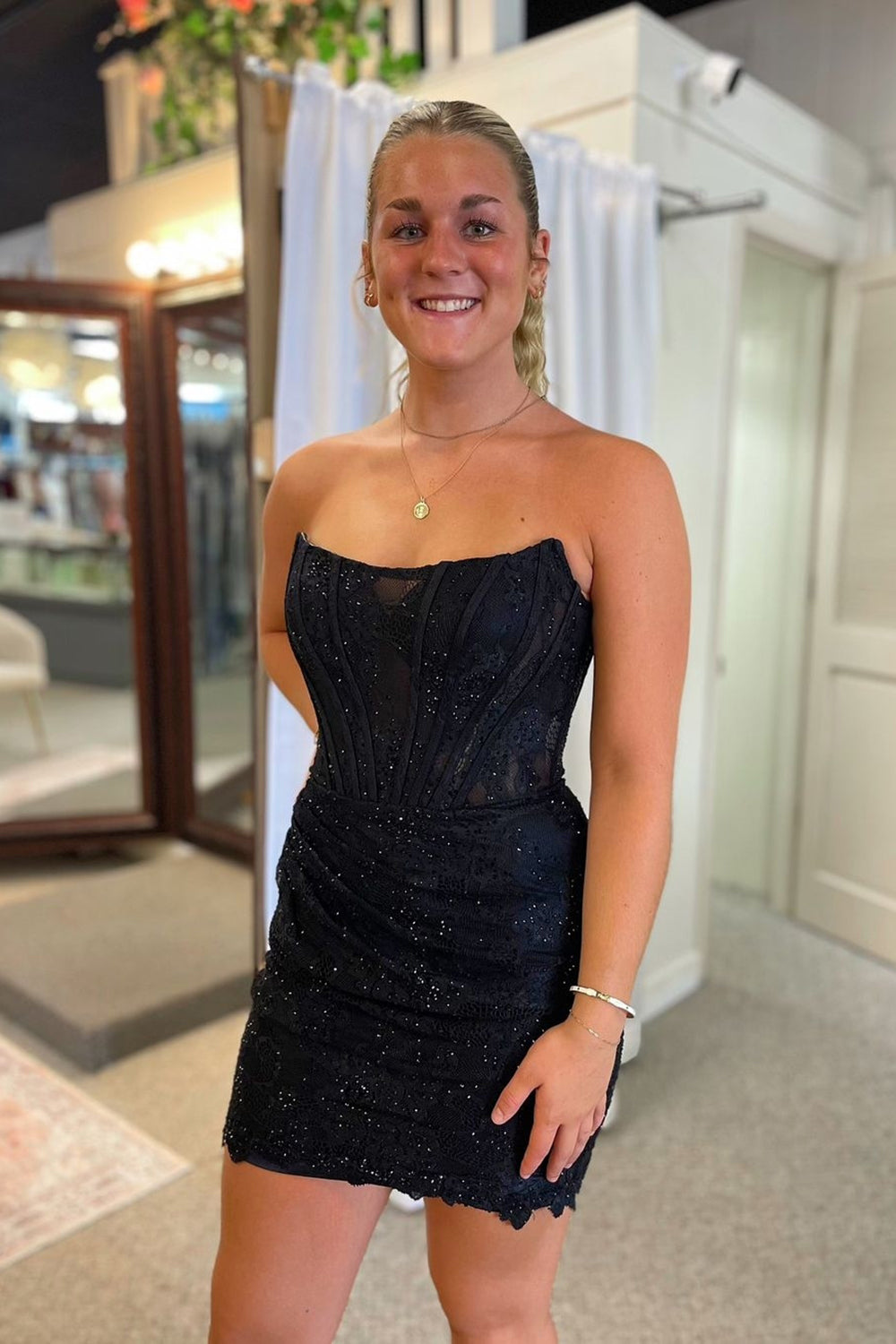 Black Homecoming Dresses Corset Strapless Tight Short Cocktail Dresses