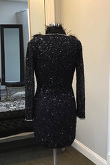 Black Homecoming Dresses Long Sleeves Sequin Tight Beaded Short Cocktail Dresses with Feathers