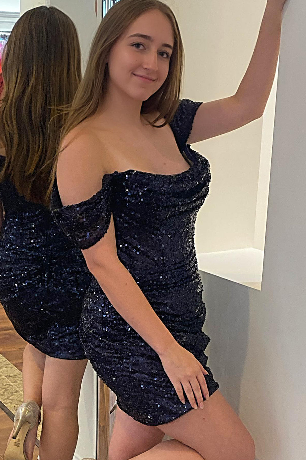 Suzhoufashion Black Homecoming Dresses Sequin Off the Shoulder Tight Short Cocktail Dresses suzhoufashion Suzhoufashion Black Homecoming Dresses Sequin Off the Shoulder Tight Short Cocktail Dresses suzhoufashion