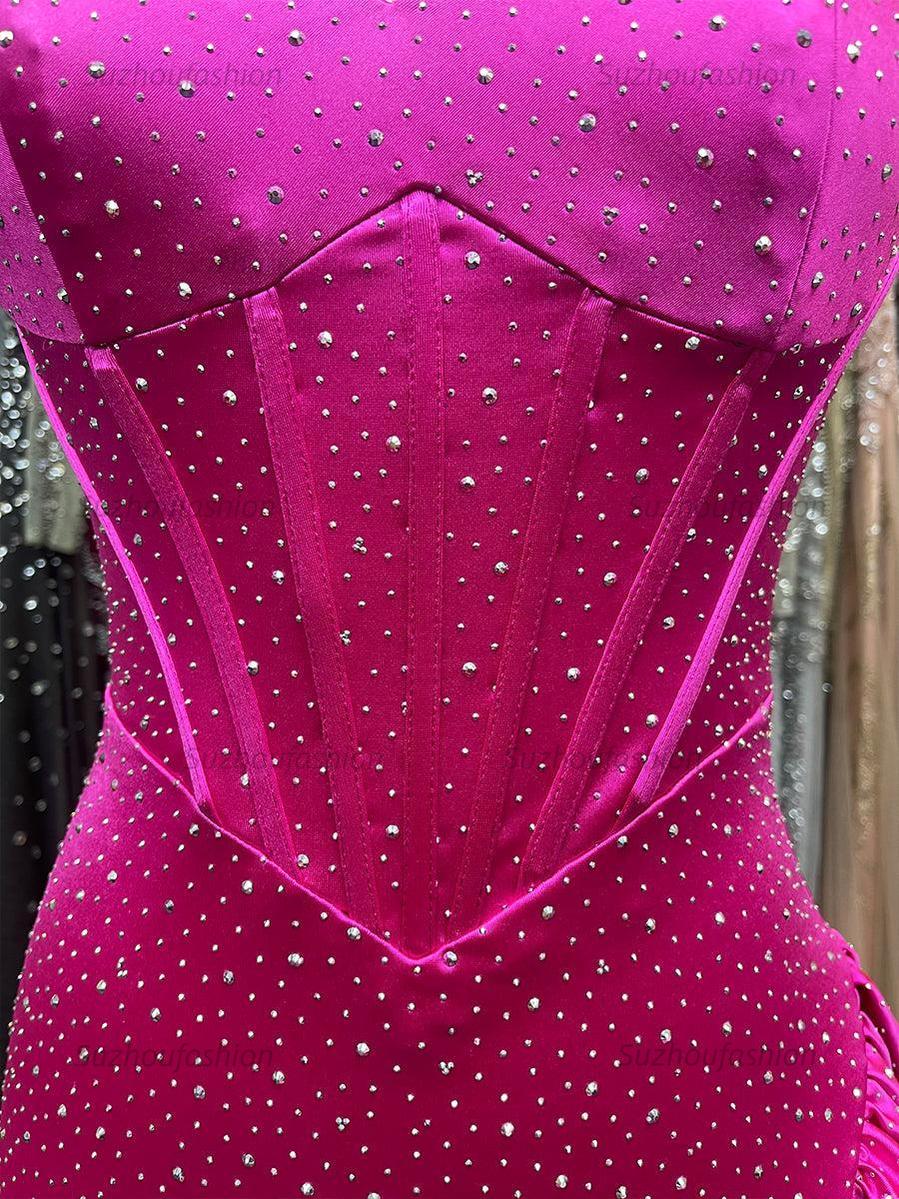 Bodycon Sweetheart Satin Homecoming Dress with Beading