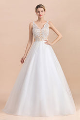 Boho V-Neck Lace Wedding Dress | Tulle Appliques Sleeveless Bridal Gowns