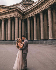 Charming A-Line V-neck Lace Beach Wedding Dresses with Split