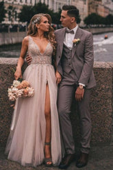 Charming A-Line V-neck Lace Beach Wedding Dresses with Split