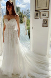 Chic Garden Spaghetti Straps A-Line Lace Bridal Gowns