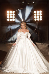Chic Long Long Off-the-Shoulder Princess Lace Bridal Dress With Long Sleevess