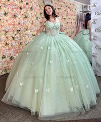 Chic & Modern Ball Gown Off Shoulder Sleeveless Pleated 3D Butterflies Appliques Big Bow Knot Mint Green Tulle Quinceanera Dress Birthday Party Dress For Sweet 16
