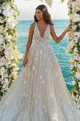 Chic V-neck A-Line Straps Tulle Lace Wedding Dress On Sale