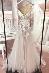 Classic V-Neck Spaghetti-Straps Sleeveless Long Lace Bridal Dress