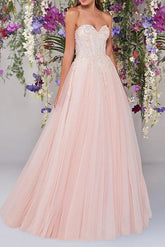 Country A-Line Wedding Dress Strapless Lace Tulle Sleeveless Bridal Gowns Wedding Dress in Color