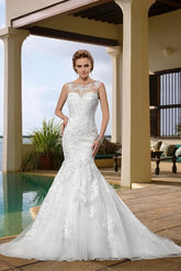 Country Plus Size Mermaid Wedding Dress Scoop Lace Regular Straps Bridal Gowns with Court Train