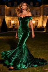 Dark Green Mermaid Velvet Long Holiday Party Dress With Pleats