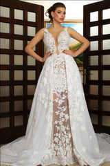 Deep V-Neck Wedding Dresses Over Skirt Shher Tulle Lace Appliques Wedding Dress