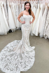 Delicate Appliques Lace Mermaid Spaghetti Straps Backless Floor-length Beach Wedding Dress