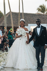 Designer Princess Off-the-shoulder A-line Wedding Dresses With Lace