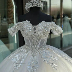 Elegant & Glamorous Ball Gown Off Shoulder Lace Appliques Beaded White Tulle Quinceanera Dress Princess Birthday Party Gown For Sweet 16