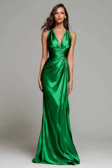 Suzhoufashion Elegant Gold Ruched V-Neck Mermaid Long Metallic Prom Dress