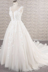 Elegant Jewel Straps A-line Wedding Dress | Champgne Tulle Bridal Gowns With Appliques