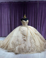 Elegant & Luxury Ball Gown Sweetheart Neck Spaghetti Straps Lace Appliques Beaded Tiered Ruffles Champagne Tulle Quinceanera Dress Ball Gown For Sweet 16