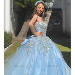 Elegant & Modern Ball Gown Strapless Lace Appliques Beaded Tiered Ruffles Sky Blue Tulle Quinceanera Dress Birthday Party Gown For Sweet 16