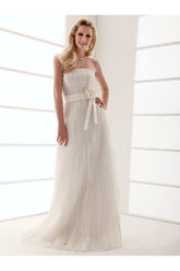Elegant Sheath Wedding Dresses Strapless Organza Sleeveless Bridal Gowns On Sale