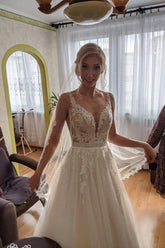 Elegant Sleeveless Aline Beach Wedding Dress Floral Lace Tulle Beach Bridal Dress