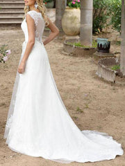 Elegant Sleeveless V Neck White Lace A-Line Wedding Dresses