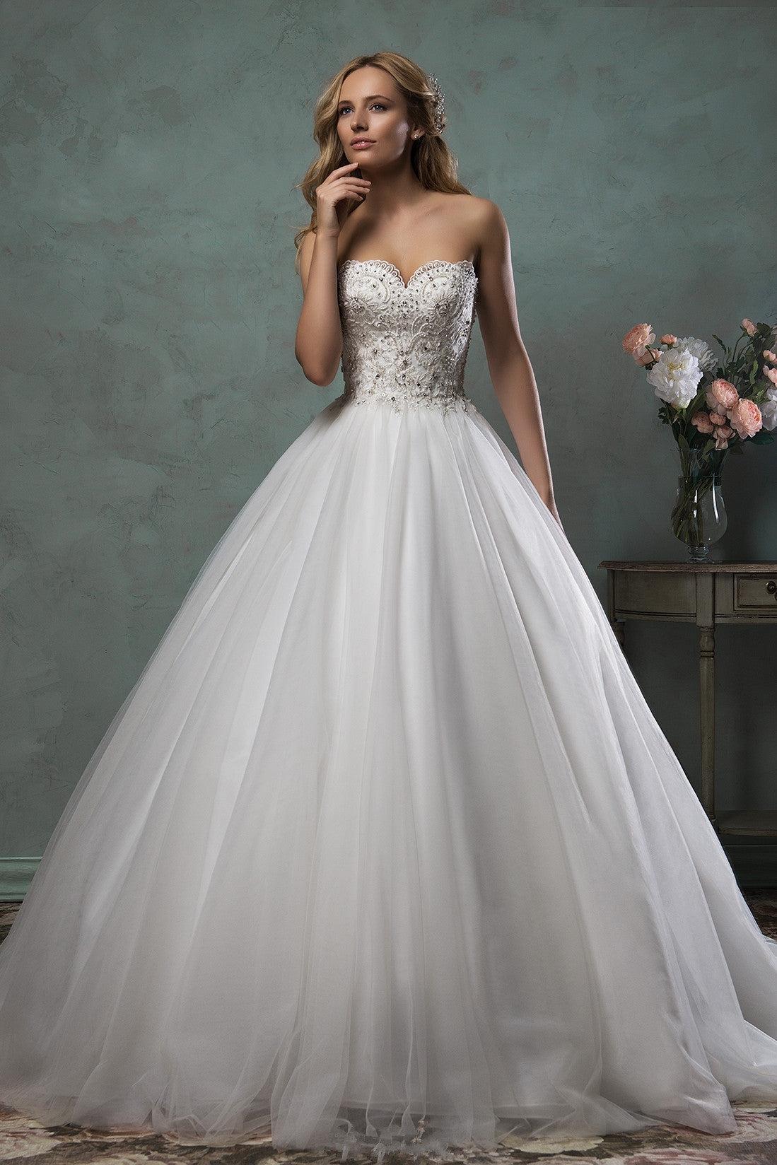 Elegant Sweetheart Tulle Bridal Gown with Beadings Lace Open Back Wedding Dress