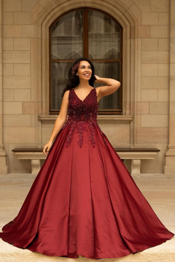 Elegant V-Neck Satin Lace Burgundy Wedding Dress On Sale | Suzhoufashion Elegant V-Neck Satin Lace Burgundy Wedding Dress On Sale | Suzhoufashion