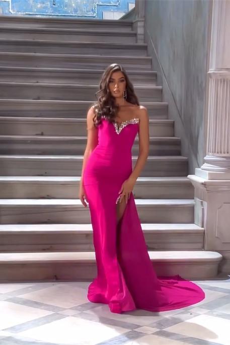 Fabulous Sleeveless V-Neck Sequins Mermaid Evening Dresses With Split