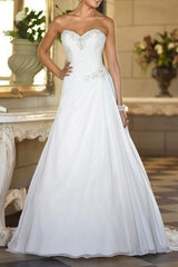 Formal A-Line Wedding Dress Strapless Tulle Strapless Plus Size Bridal Gowns Sweep Train