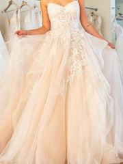 Formal Ball Gown Wedding Dress Strapless Lace Tulle Sleeveless Plus Size Bridal Gowns with Sweep Train
