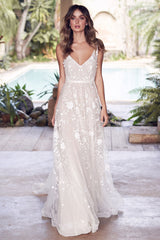 Glamorous A-Line V Neck Tulle Lace Appliques Beach Wedding Dresses
