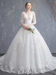 Glamorous See-Through Ball Gown Wedding Dress Scoop Lace Tulle Sequined Half Sleeve Bridal Gowns with Chapel Train
