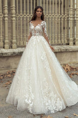 Gorgeous A-line Lace Appliques Wedding Dresses With Sleeves