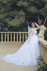 Gorgeous Long Sleeve Lace Princess Dress A-Line Tulle Wedding Dress WE0011