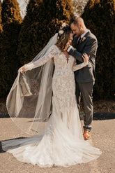 Gorgeous Long Sleeves Floral Lace Mermaid Beach Bridal Dress Garden Tulle Beach Wedding Dress