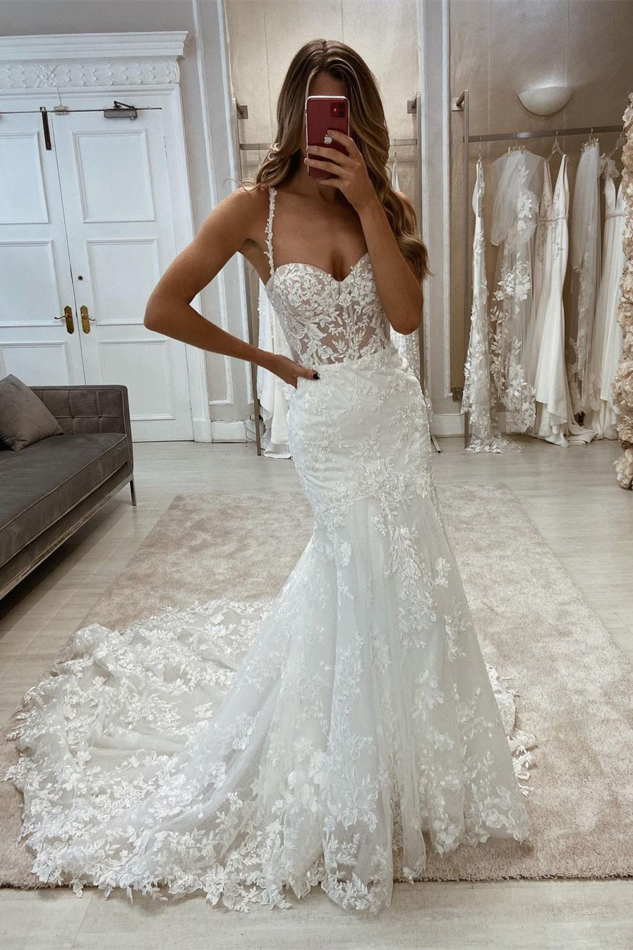 Gorgeous Mermaid Appliques Sleeveless Bridal Dresses Lace Appliques